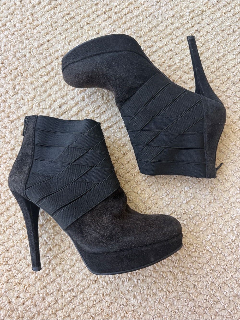 Stuart Weitzman Black Suede Round Toe Elastic Strap Heeled Ankle Boots Size 5.5